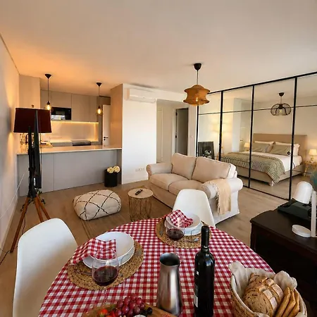 Lägenhet Home2830