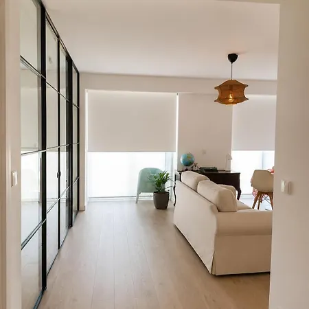 Home2830 *