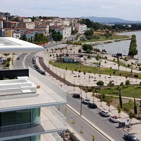 Home2830 Lägenhet Barreiro (Setubal)